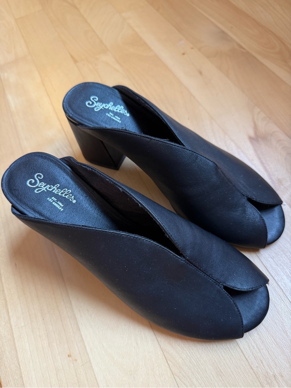 Seychelles Black Mule Heels Leather Size8